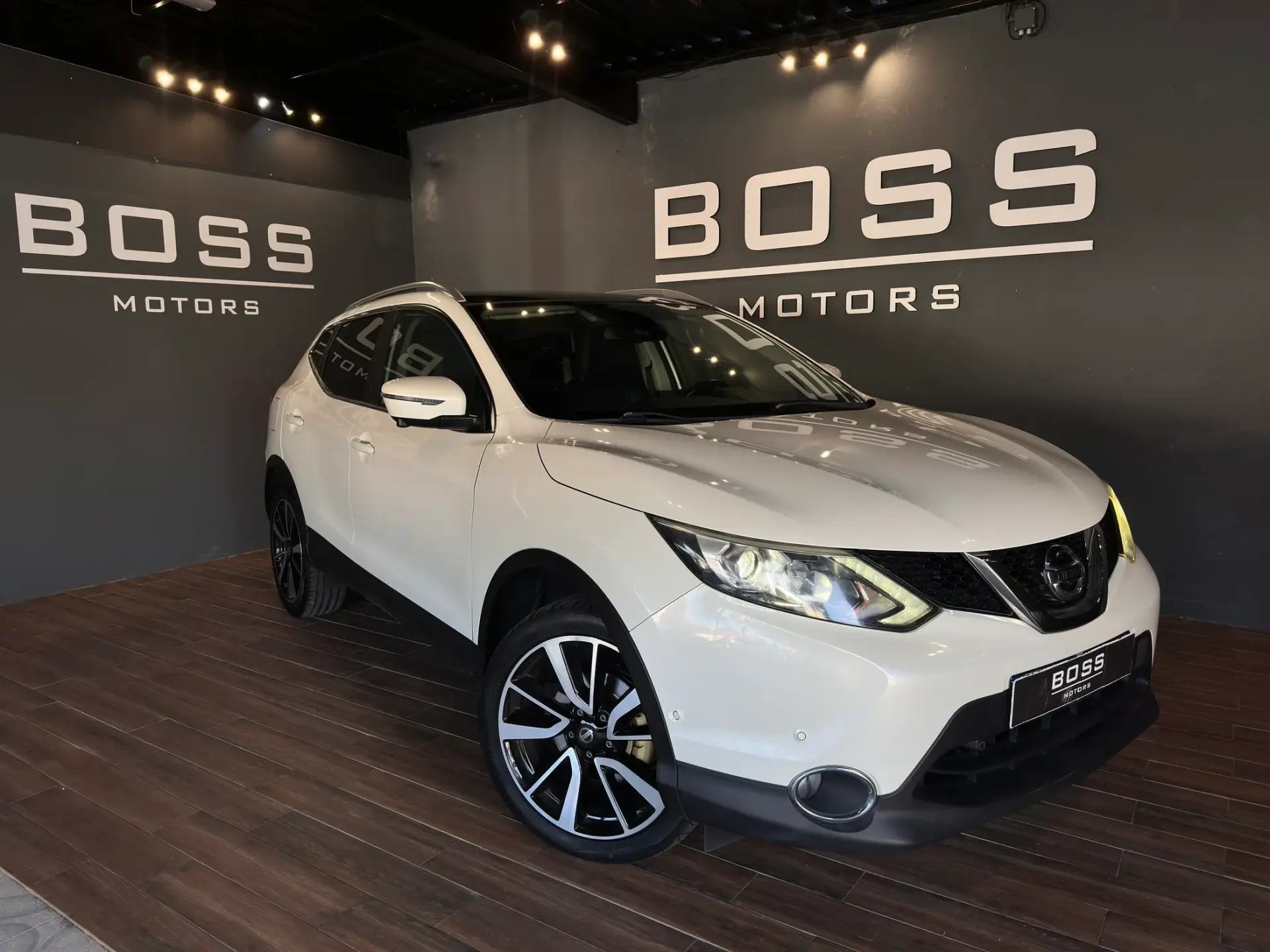 Nissan Qashqai 1.5 dCi Tekna Premium 2