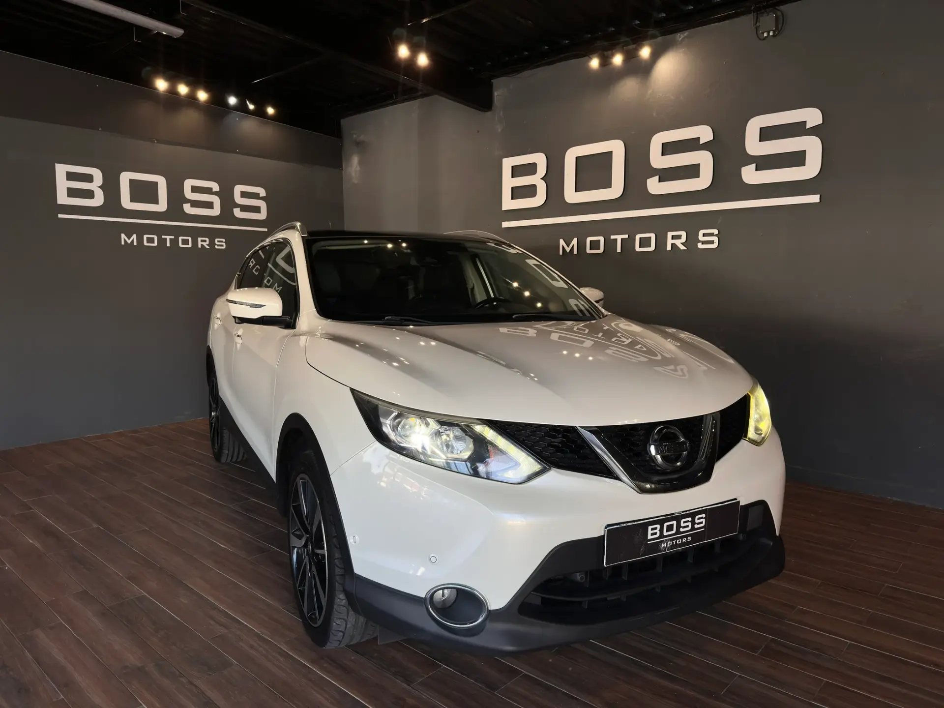 Nissan Qashqai 1.5 dCi Tekna Premium 4