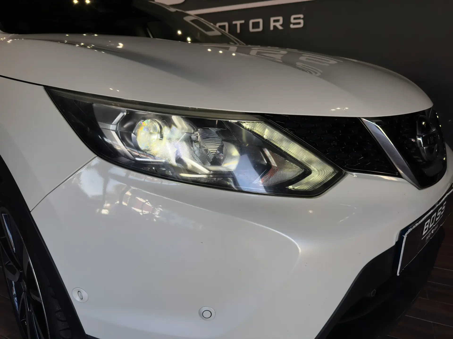 Nissan Qashqai 1.5 dCi Tekna Premium 6