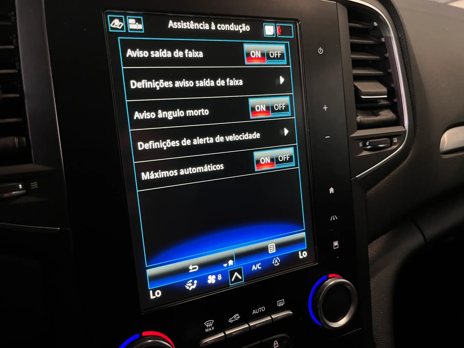 Renault Mégane 1.6 dCi Bose Edition SS 37