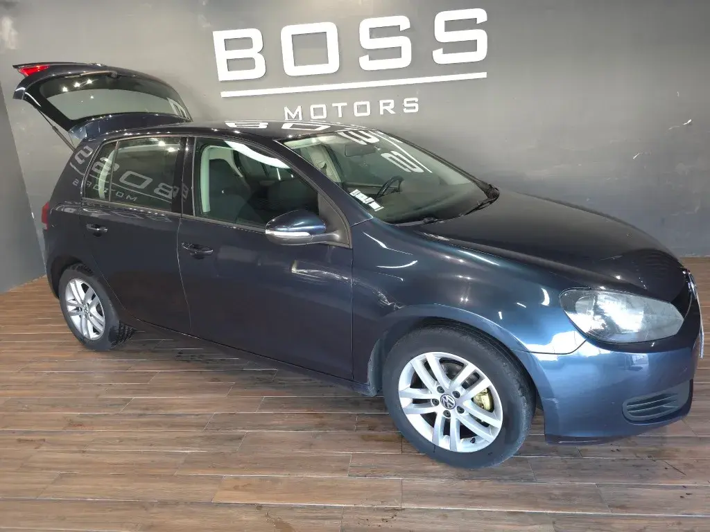 Volkswagen Golf 1.6 TDi Trendline BlueMotion 8