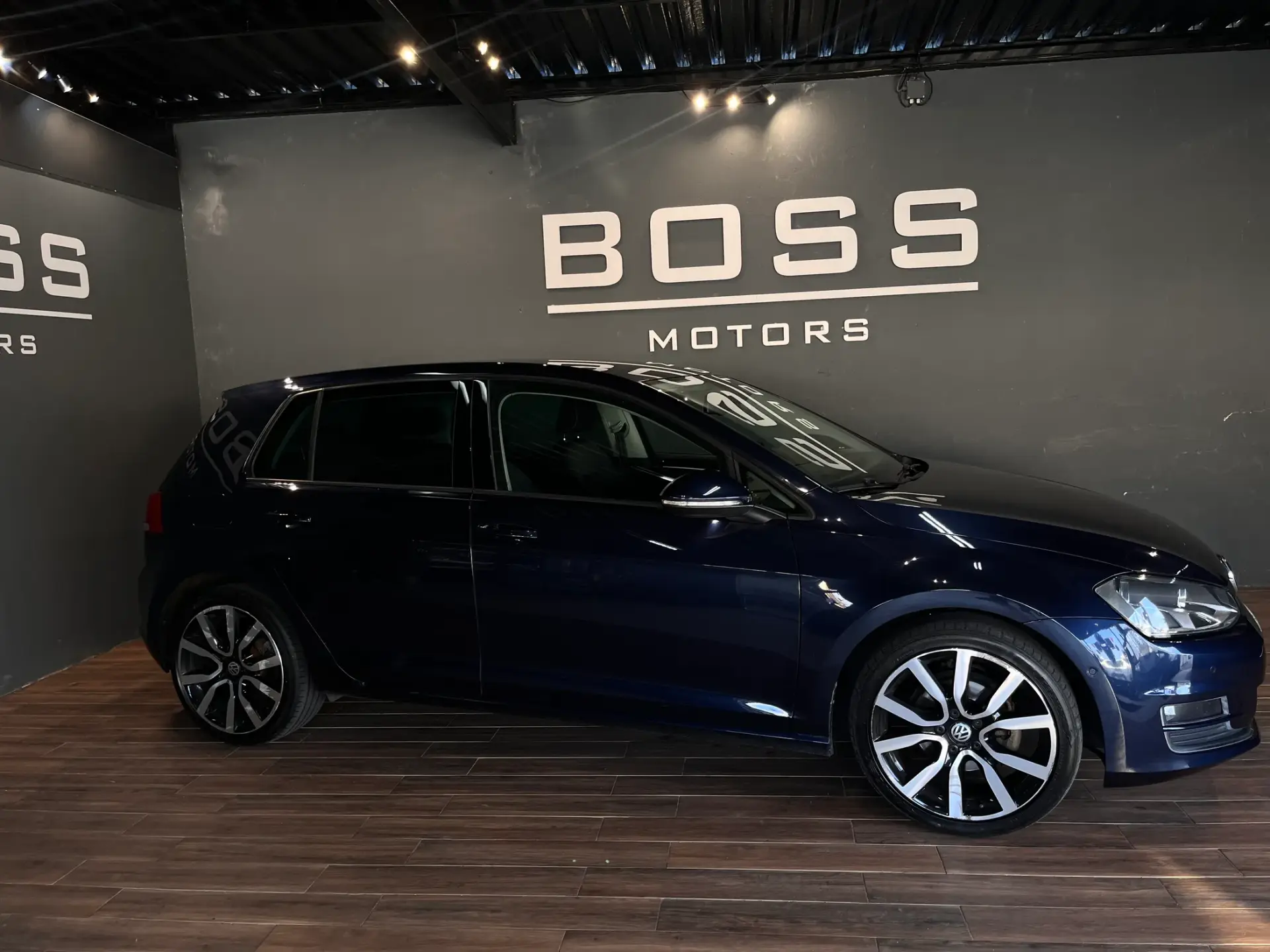 Volkswagen Golf 1.6 TDI Highline 4