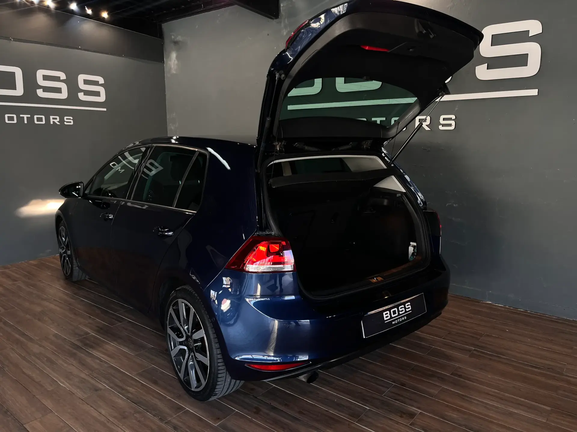 Volkswagen Golf 1.6 TDI Highline 11