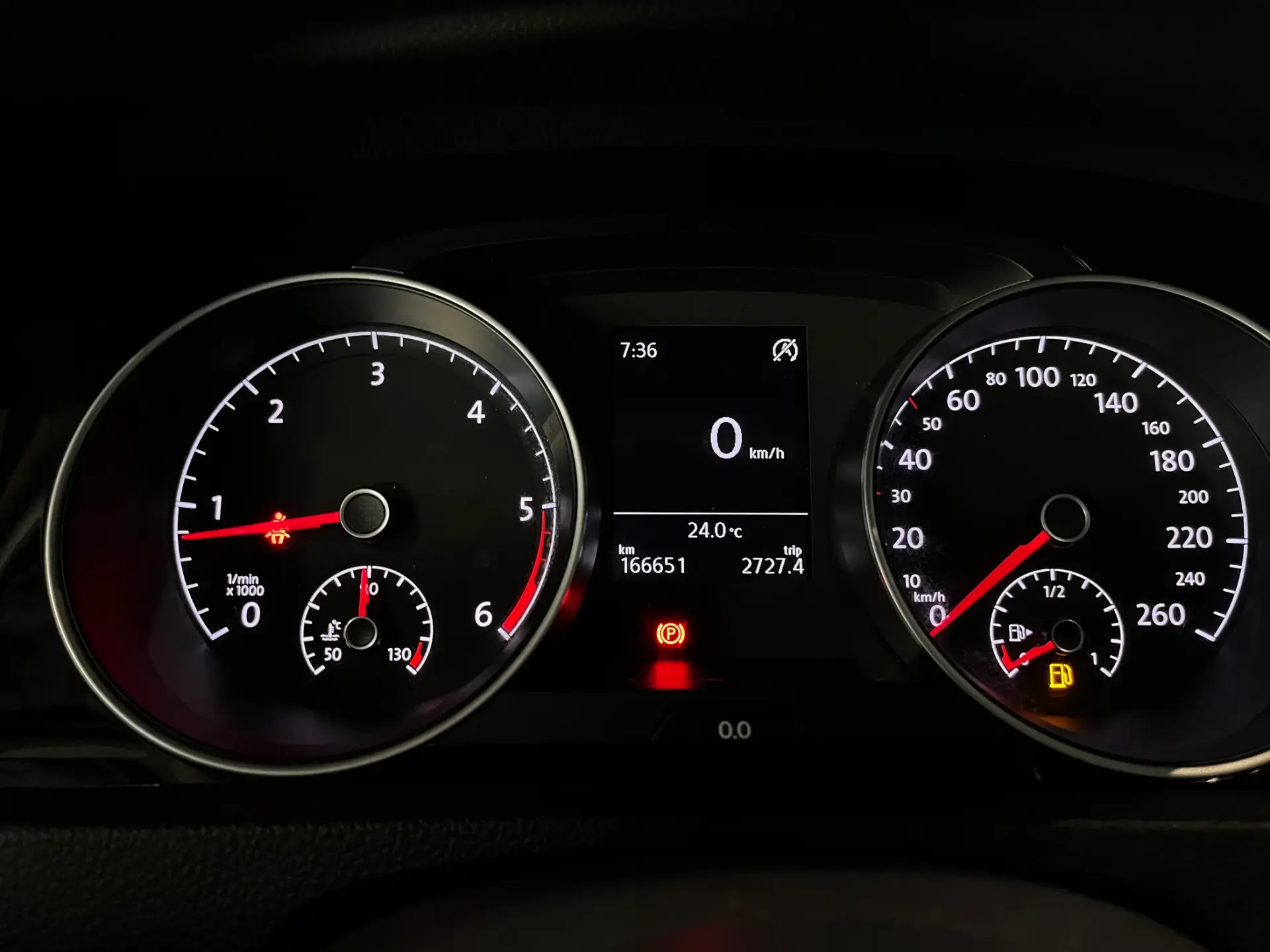 Volkswagen Golf 1.6 TDI Highline 23
