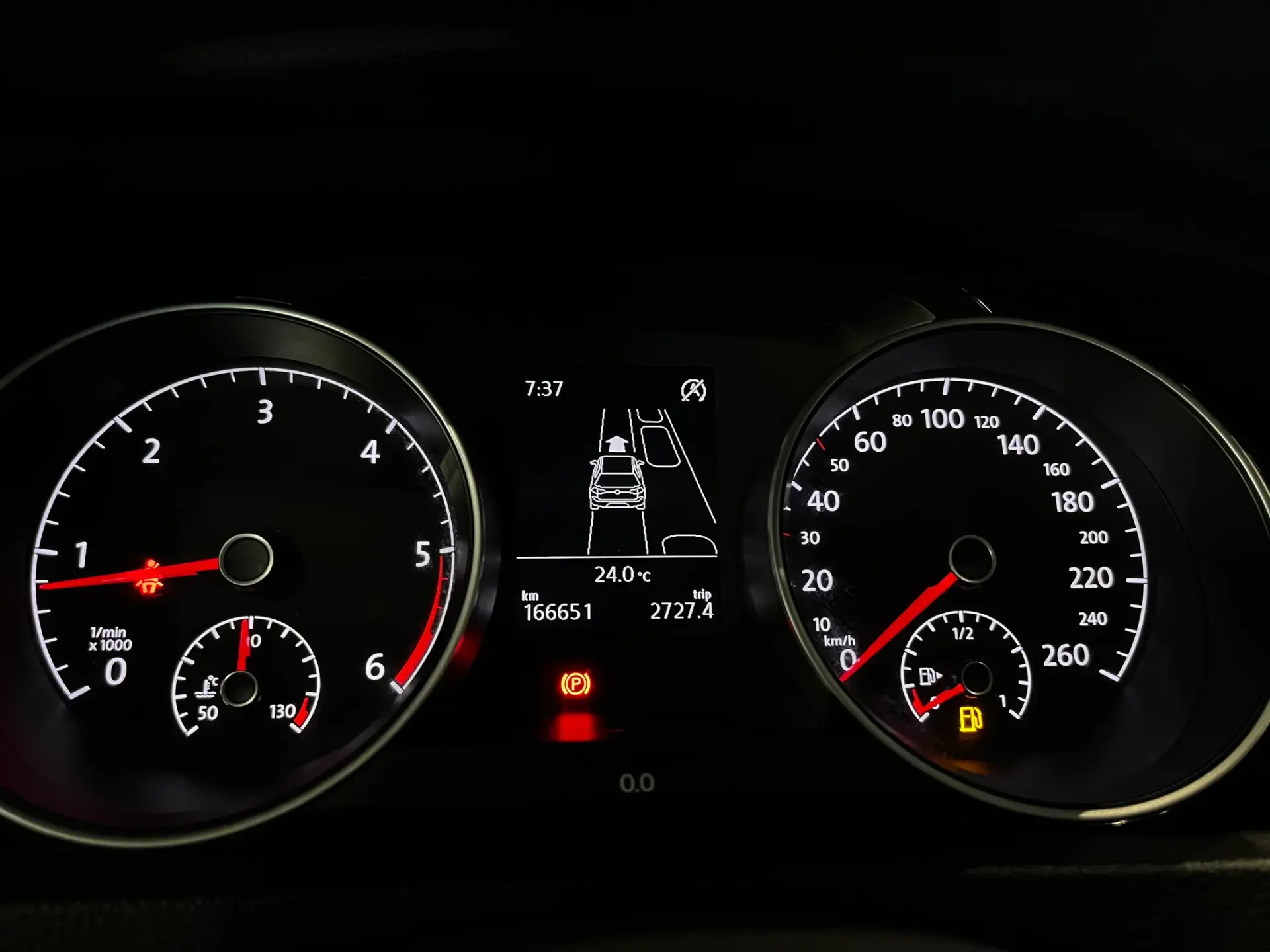 Volkswagen Golf 1.6 TDI Highline 27