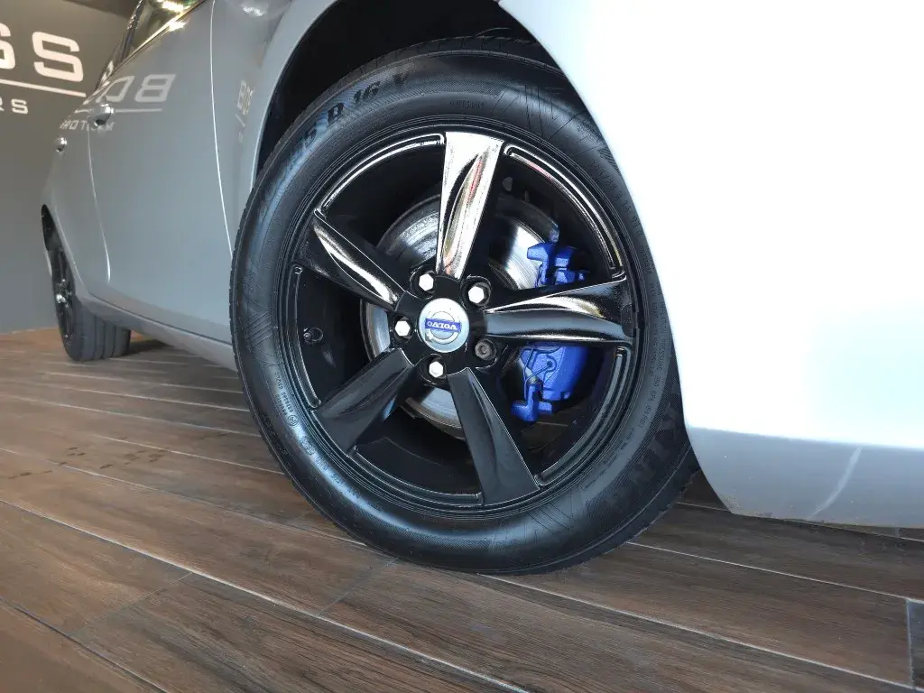 Volvo V40 1.6 D2 Momentum 3