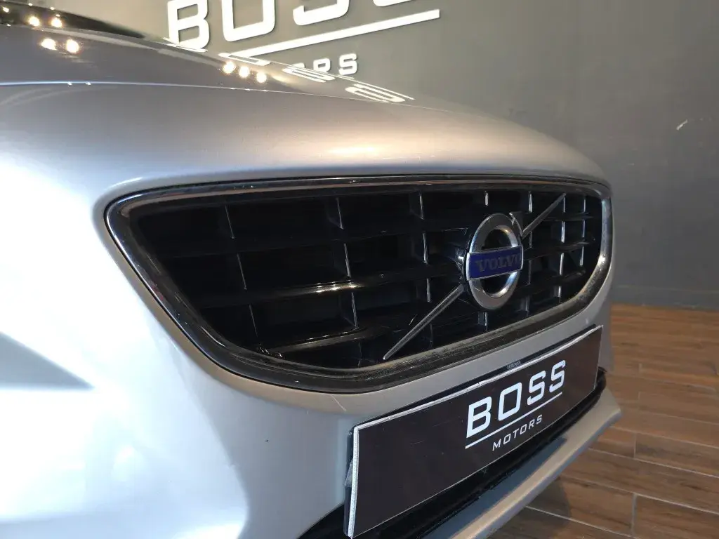 Volvo V40 1.6 D2 Momentum 5