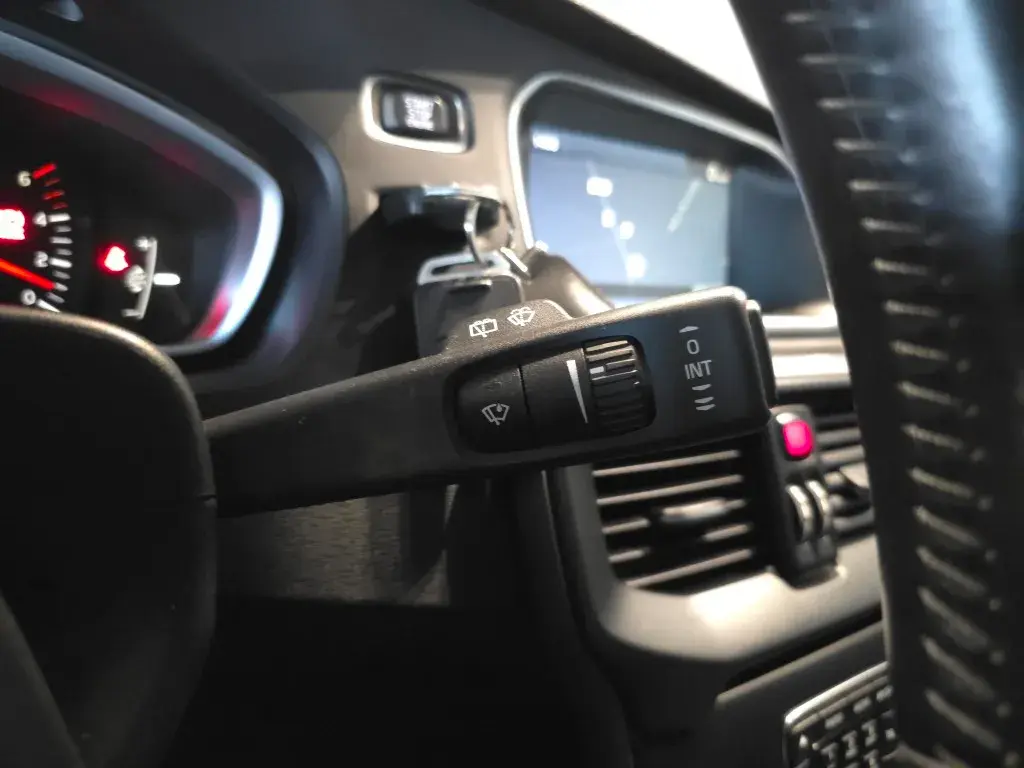Volvo V40 1.6 D2 Momentum 27