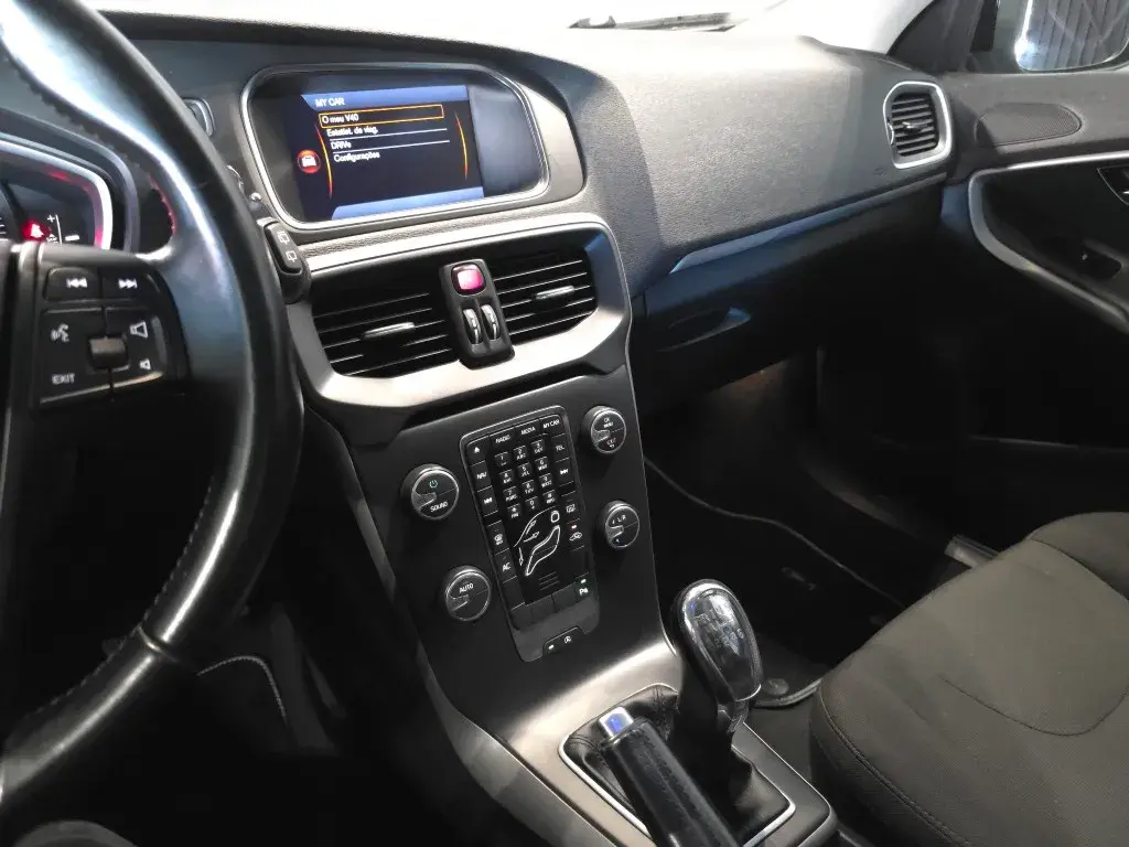 Volvo V40 1.6 D2 Momentum 40