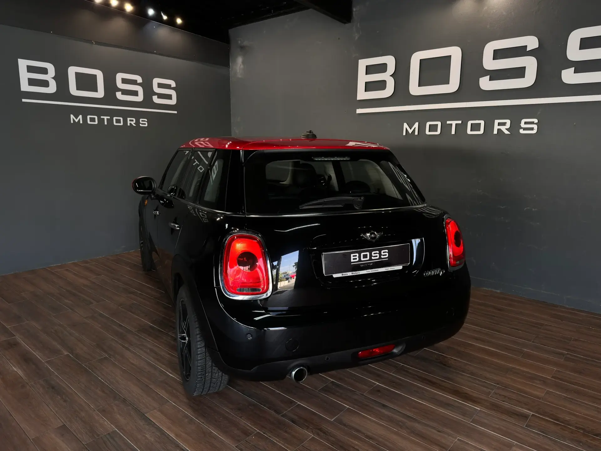MINI 5 Portas Cooper D 8