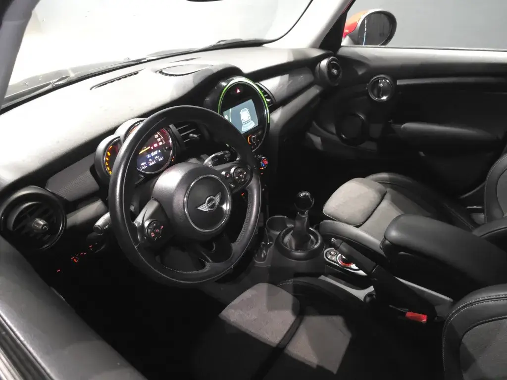 MINI 5 Portas Cooper D 12