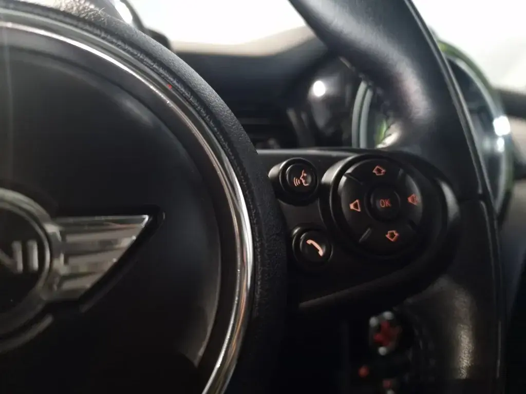 MINI 5 Portas Cooper D 21