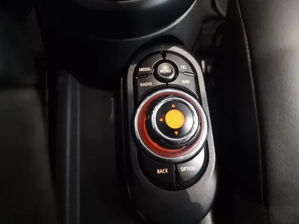 MINI 5 Portas Cooper D 31