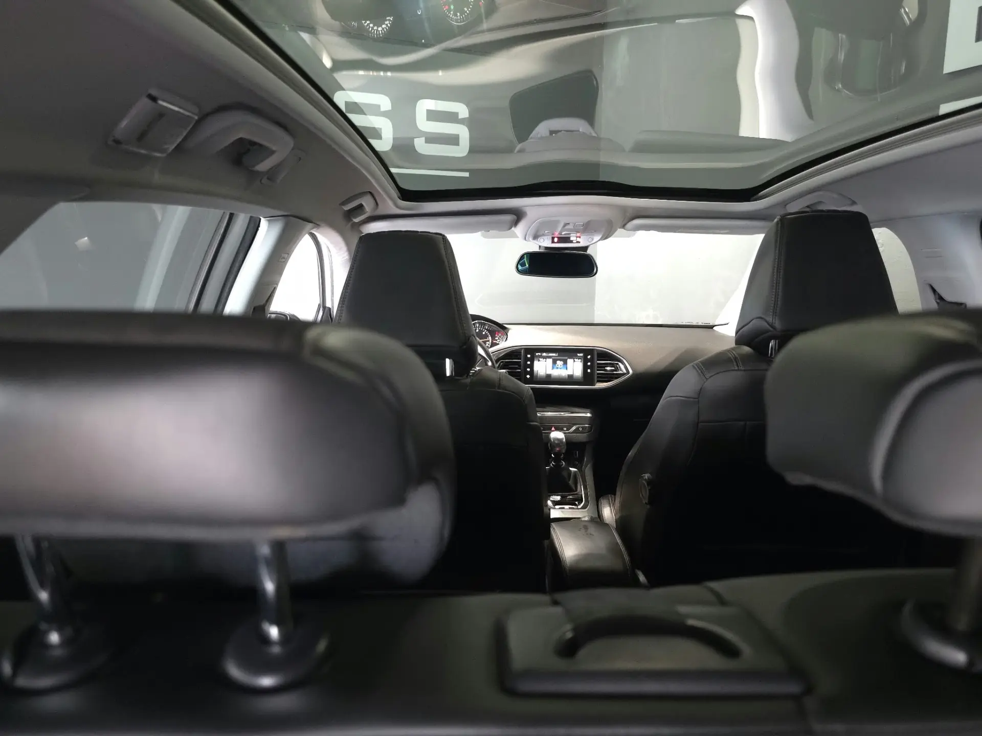 Peugeot 308 SW 1.6 BlueHDi Allure 23