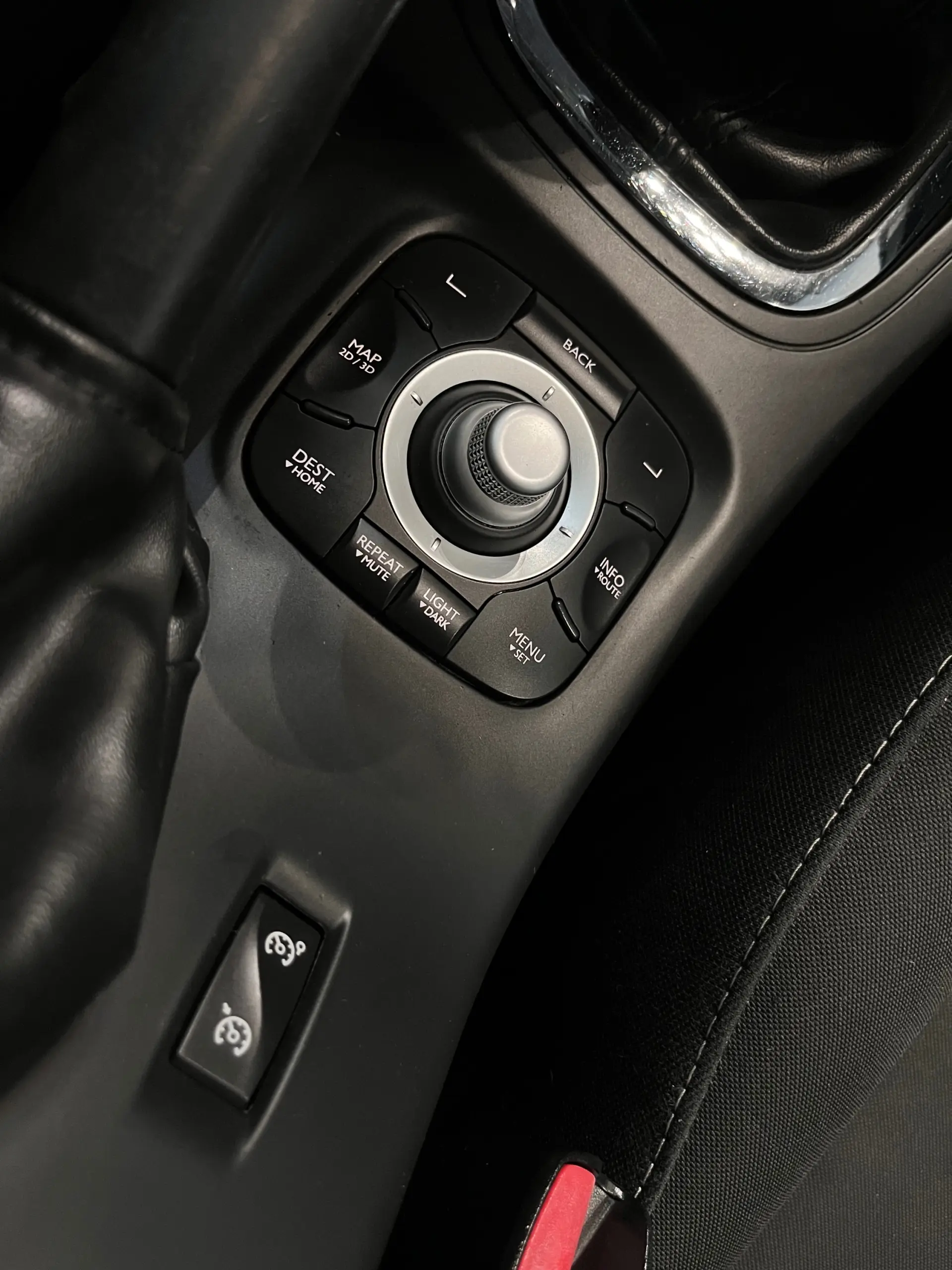 Renault Mégane 1.2 TCE Dynamique SS 11