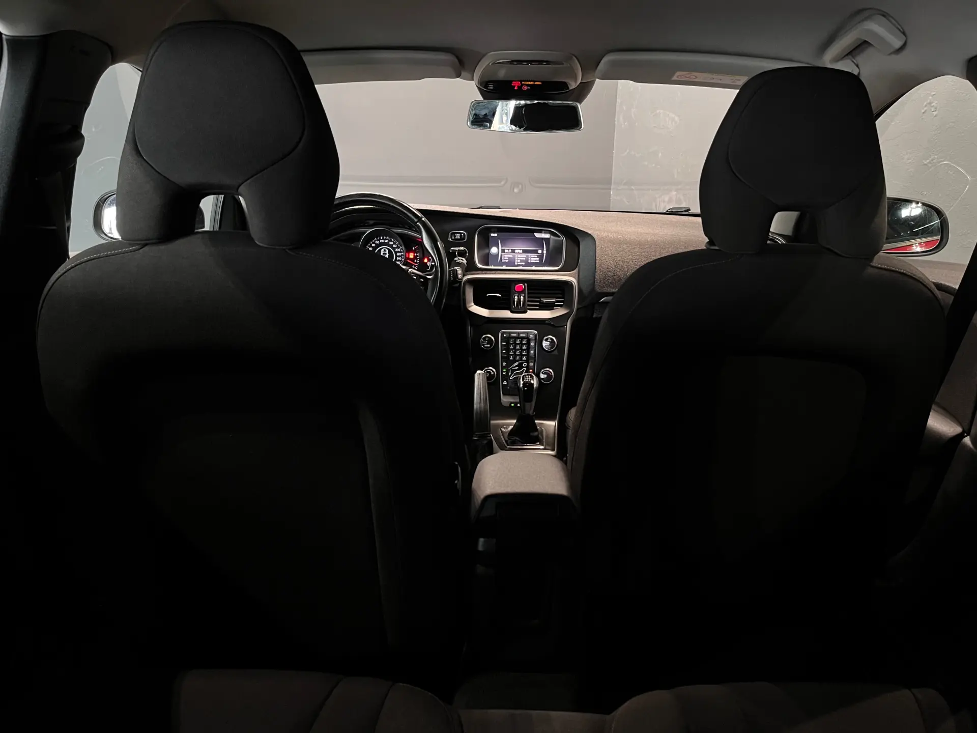 Volvo V40 12