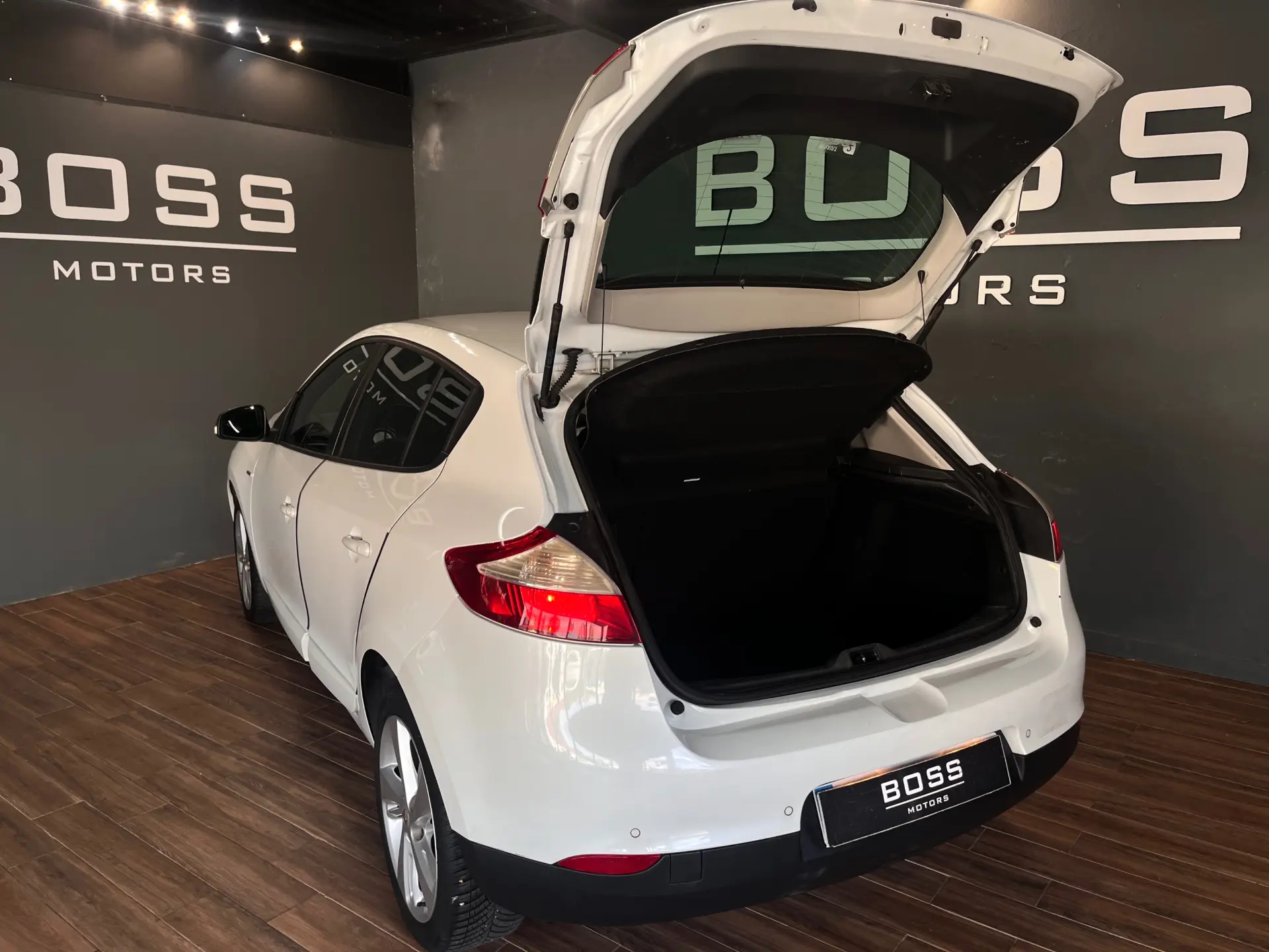 Renault Mégane 1.2 TCE Dynamique SS 10