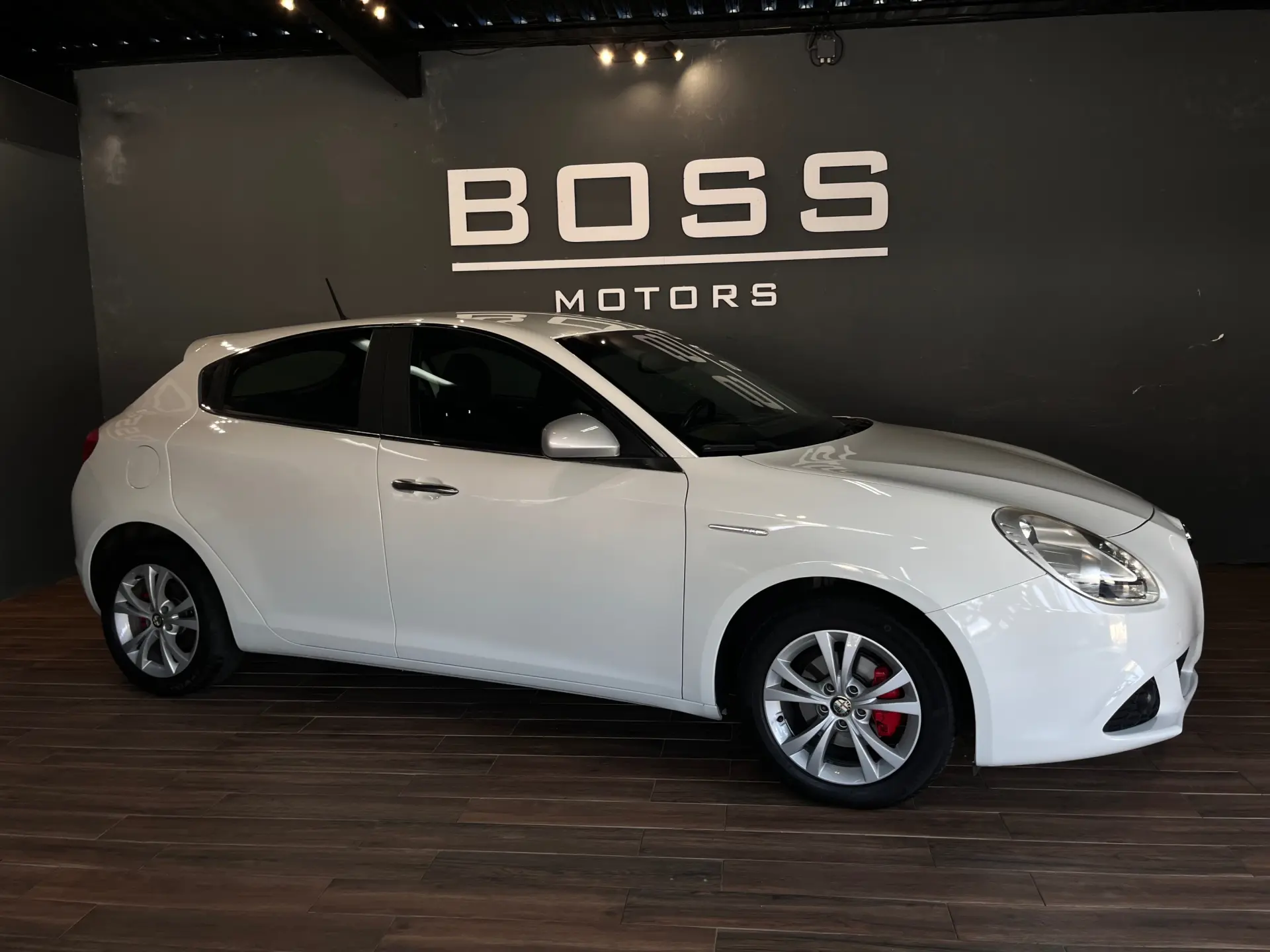 Alfa Romeo Giulietta 1.6 JTDM Exclusive 4