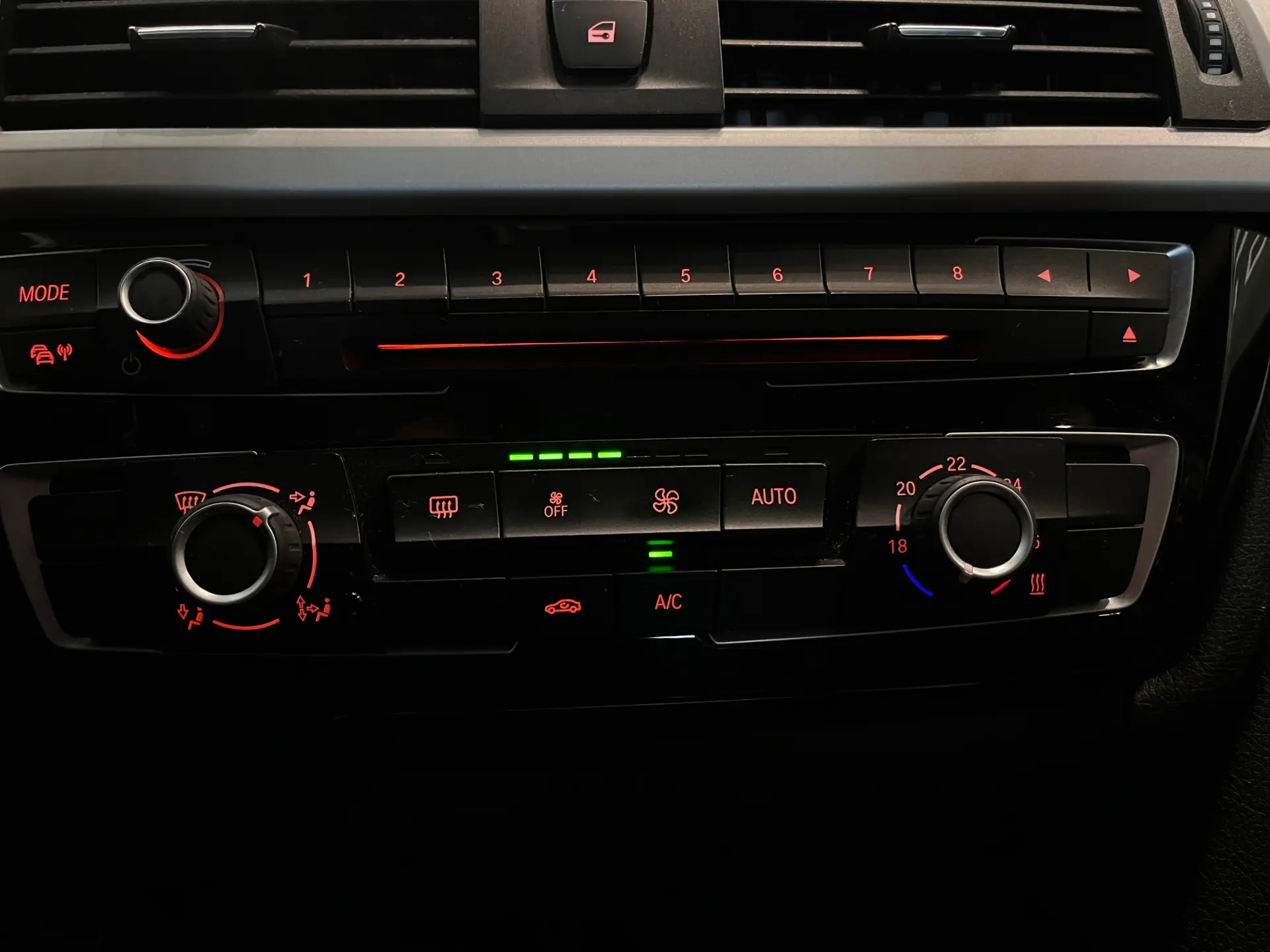 BMW 318 d Line Sport 18