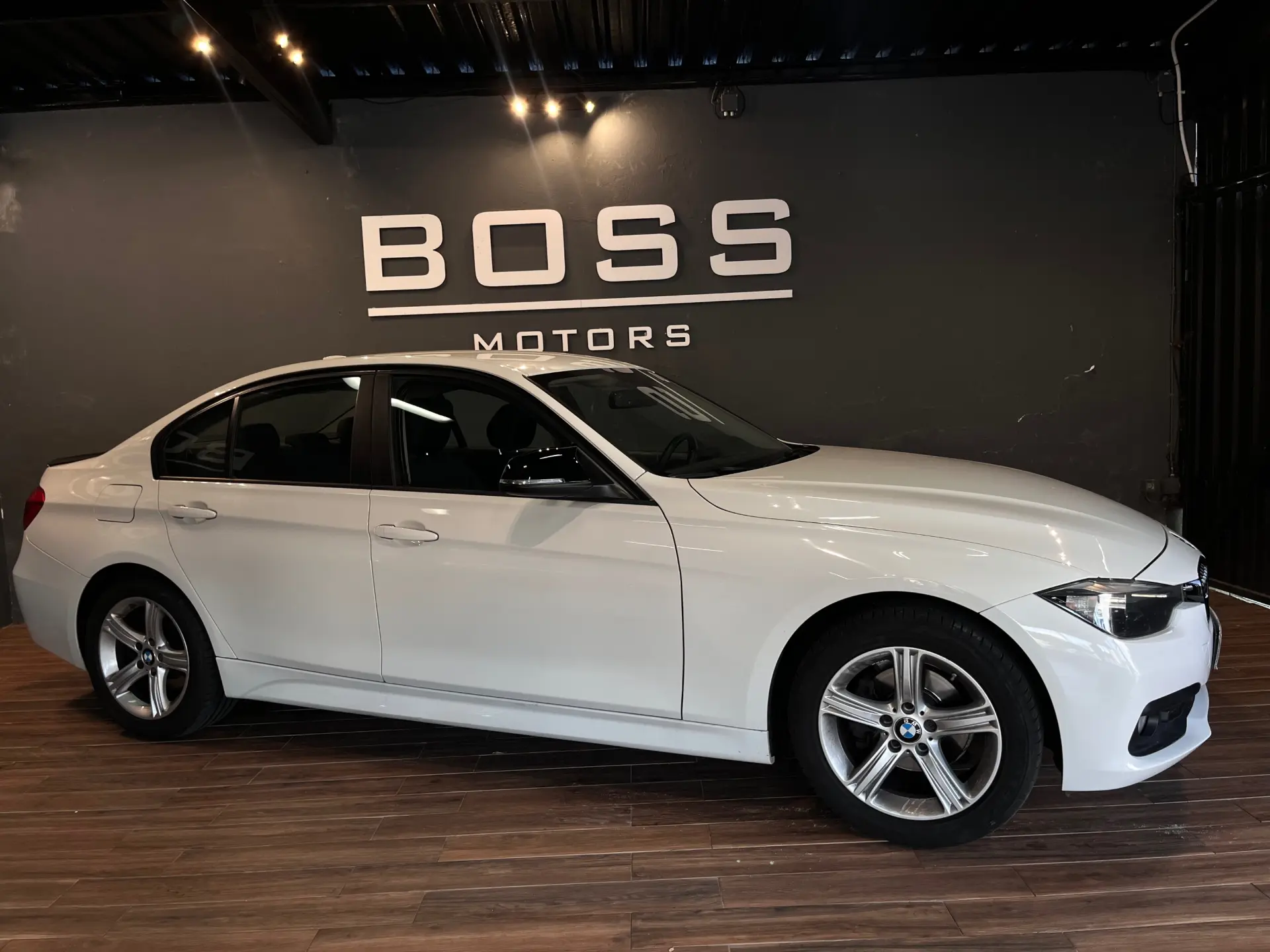 BMW 318 d Line Sport 4