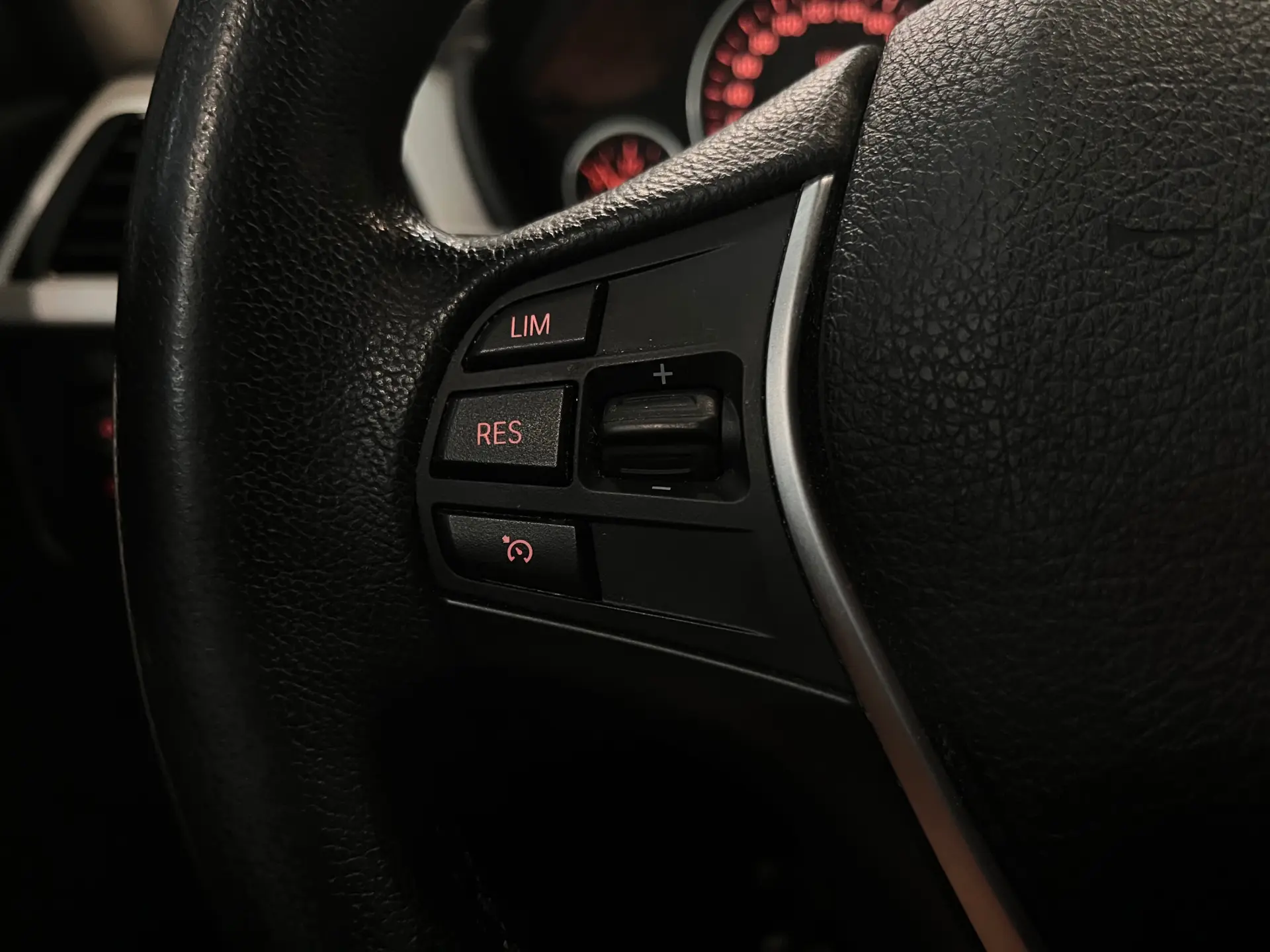 BMW 318 d Line Sport 26