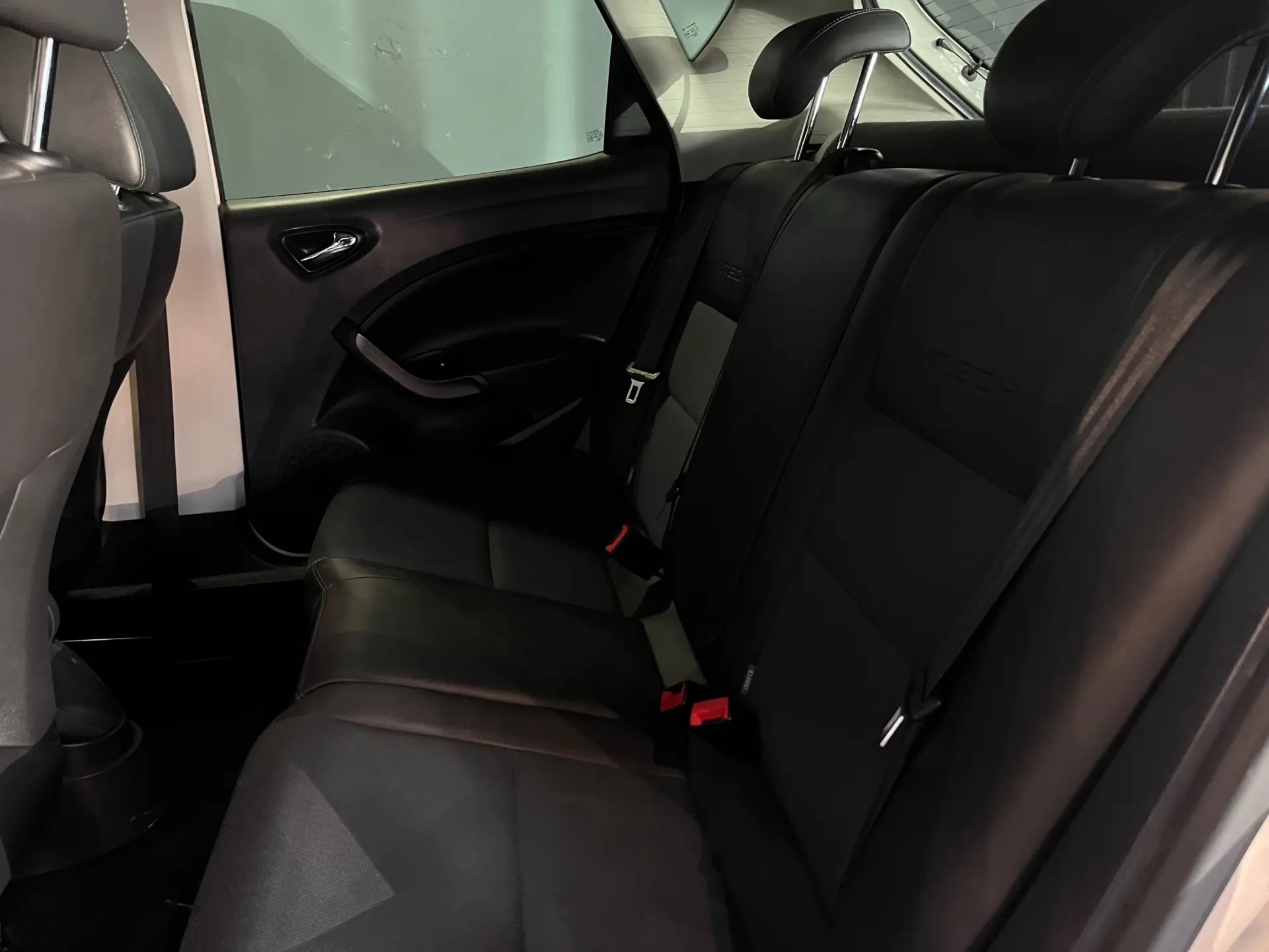 SEAT Ibiza 1.6Tdi I-tech 11