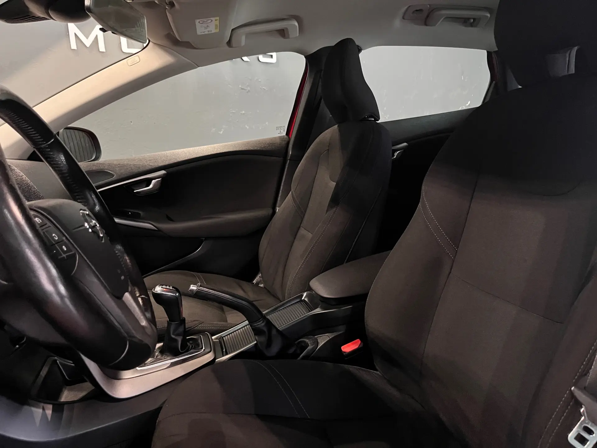 Volvo V40 17
