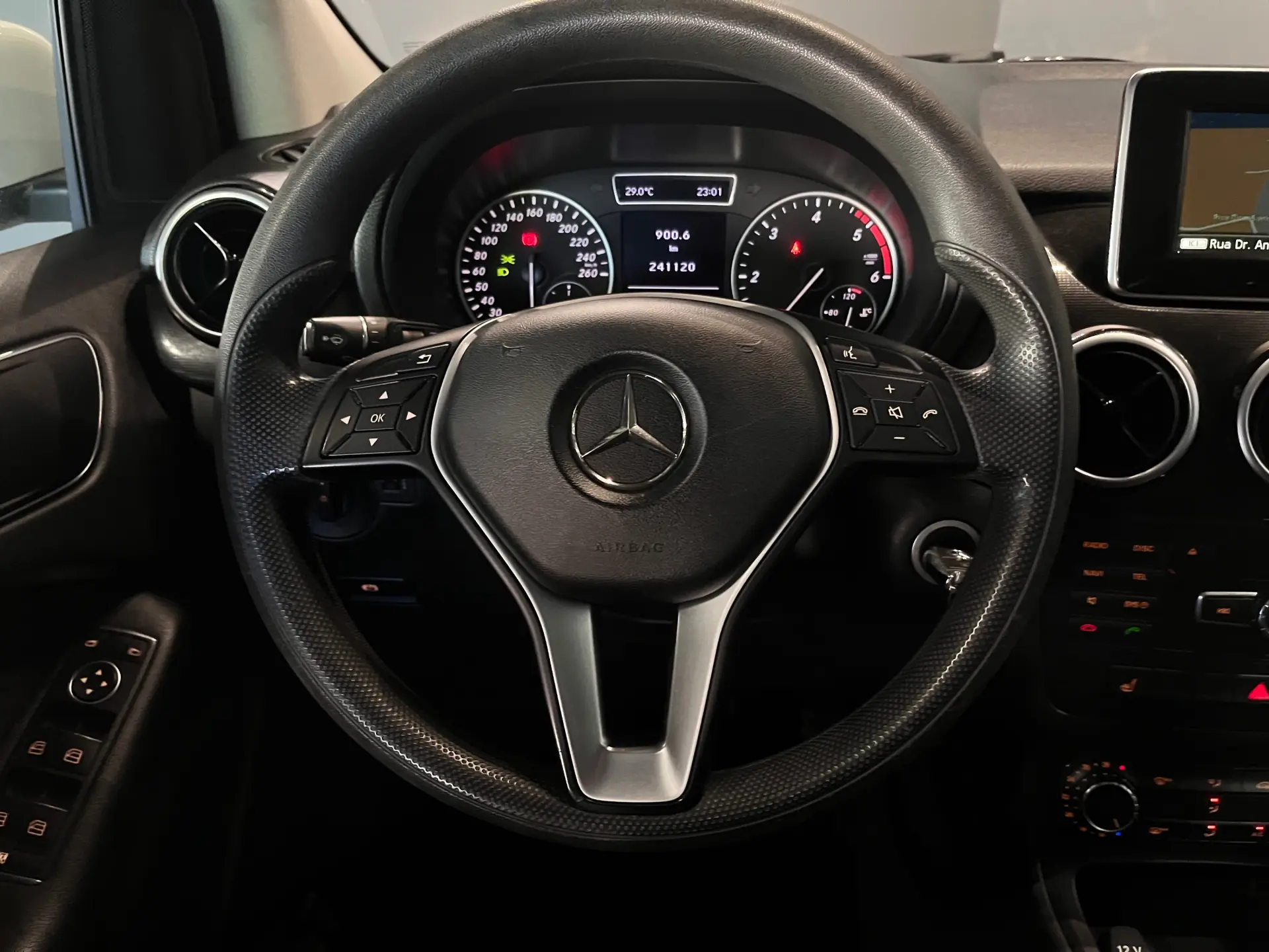 Mercedes-Benz B 180 (CDI) d Urban 15