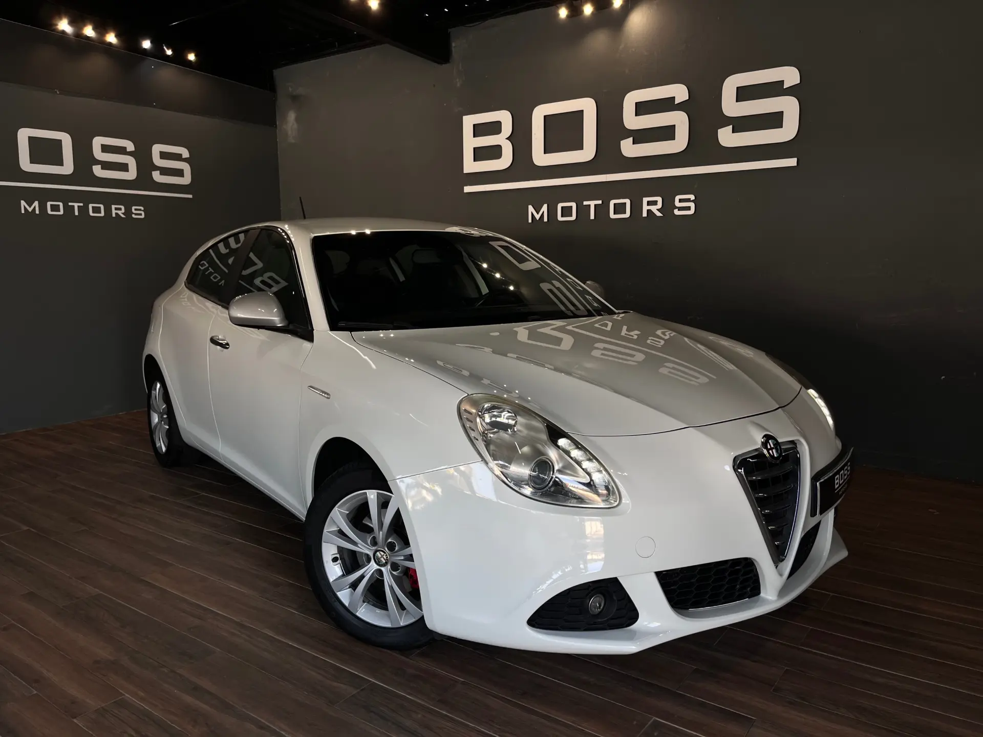 Alfa Romeo Giulietta 1.6 JTDM Exclusive 1