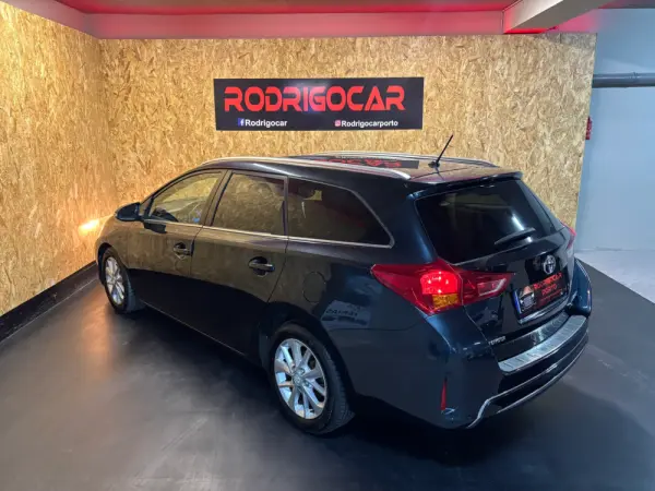 Toyota Auris Touring Sports 1.4 D-4D Comfort+Pack Sport+Navi 4
