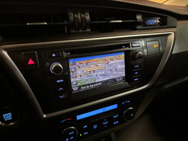 Toyota Auris Touring Sports 1.4 D-4D Comfort+Pack Sport+Navi 20