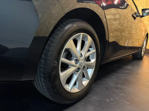 Toyota Auris Touring Sports 1.4 D-4D Comfort+Pack Sport+Navi 26