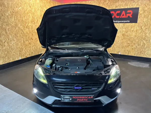 Volvo V40 1.6 D2 R-Design 31