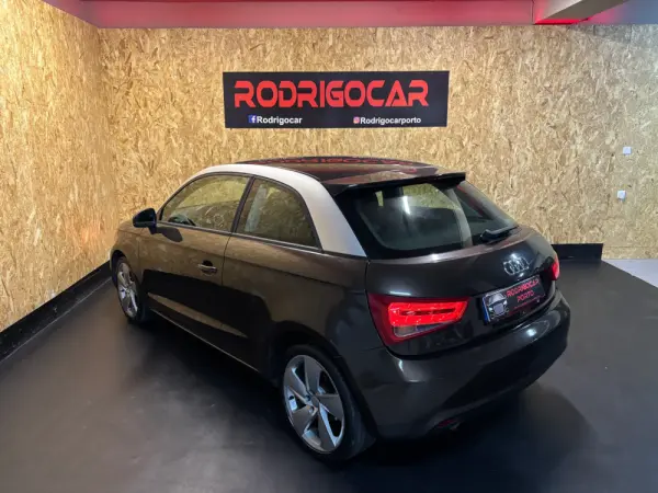 Audi A1 1.2 TFSi Attraction 4