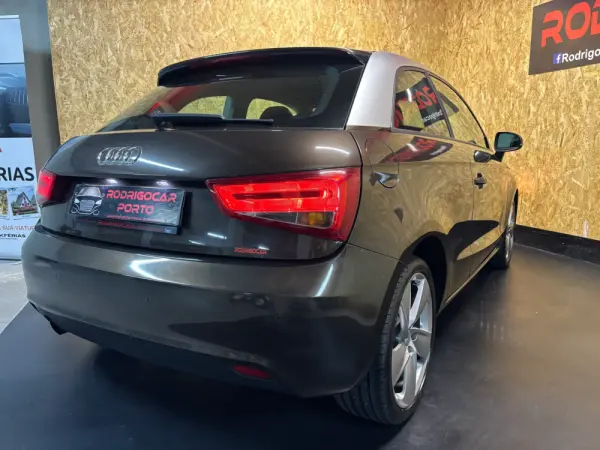 Audi A1 1.2 TFSi Attraction 19