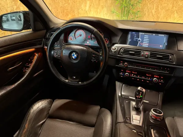 BMW 520 d Pack M Auto 13