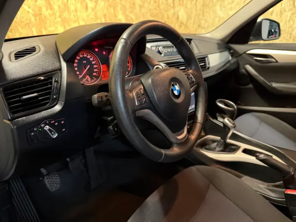 BMW X1 16 d sDrive Line Sport 7