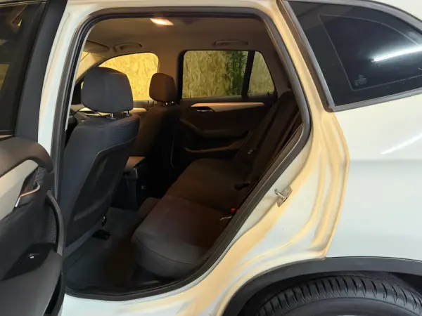 BMW X1 16 d sDrive Line Sport 8