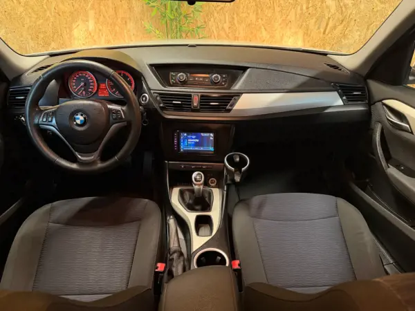 BMW X1 16 d sDrive Line Sport 12