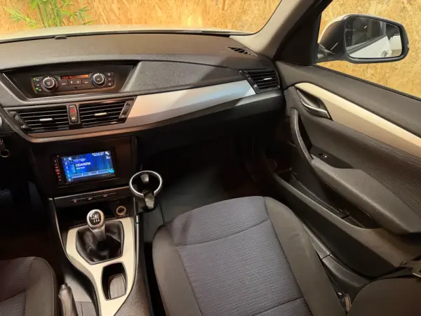 BMW X1 16 d sDrive Line Sport 15
