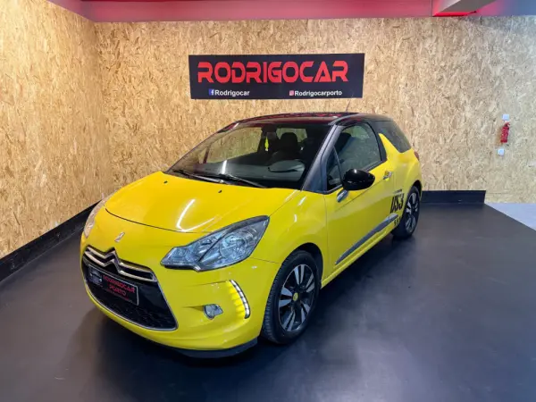 Citroen DS3 1.2 VTi So Chic 2