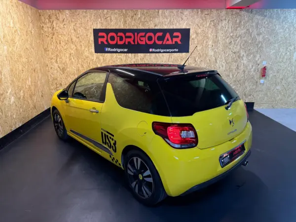 Citroen DS3 1.2 VTi So Chic 4