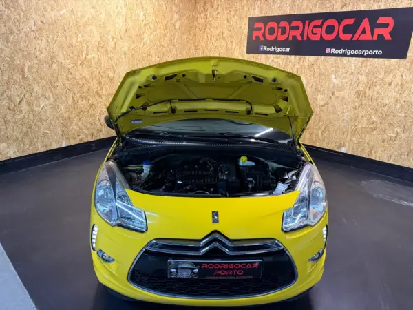 Citroen DS3 1.2 VTi So Chic 26