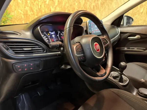 Fiat Tipo 1.3 M-Jet Lounge J17 8