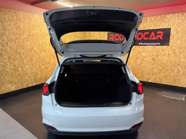 Fiat Tipo 1.3 M-Jet Lounge J17 23