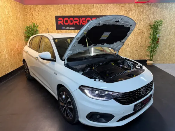 Fiat Tipo 1.3 M-Jet Lounge J17 26