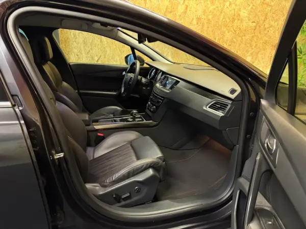 Peugeot 508 RXH 2.0 HDi Hybrid4 2-Tronic 12
