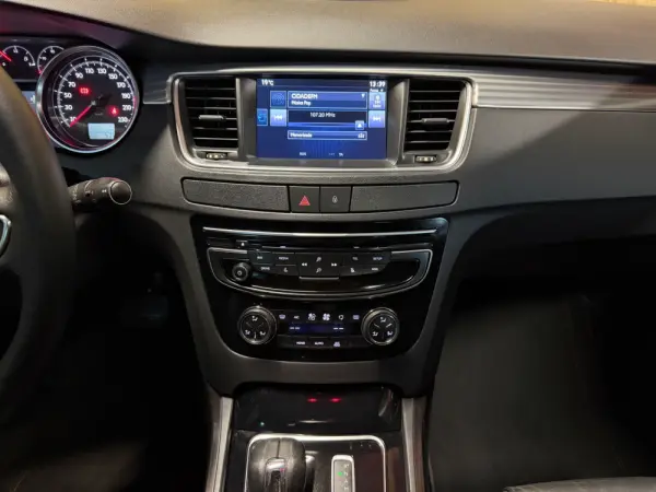 Peugeot 508 RXH 2.0 HDi Hybrid4 2-Tronic 21