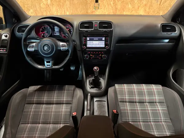 Volkswagen Golf 2.0 TSi GTi 12