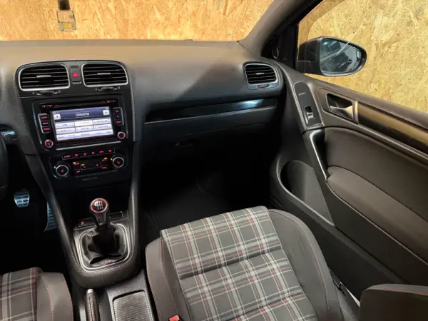 Volkswagen Golf 2.0 TSi GTi 14